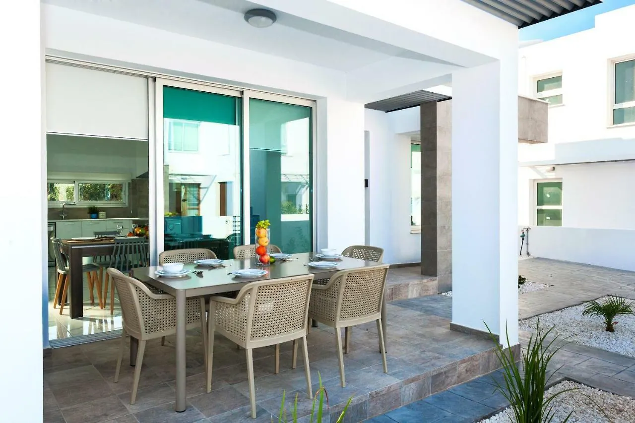 Villa Carmen Protaras