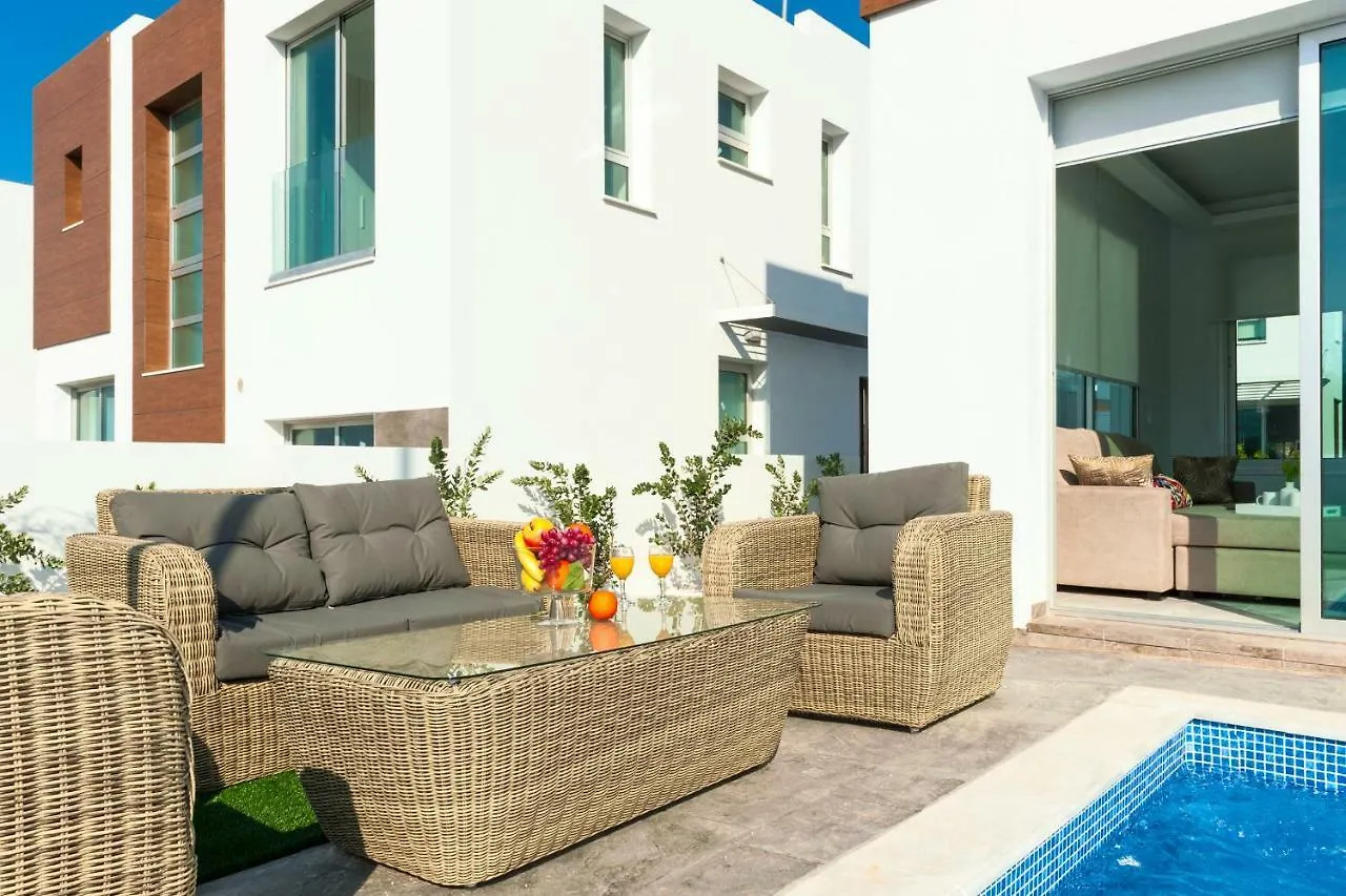 Villa Carmen Protaras